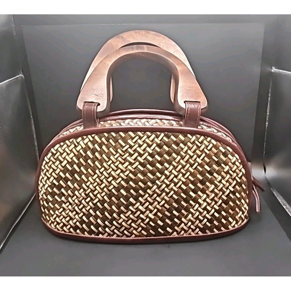 The Unbranded Brand Handbags - Vintage Rattan Purse With Wooden Handles 7" Tall X 11.5" Across